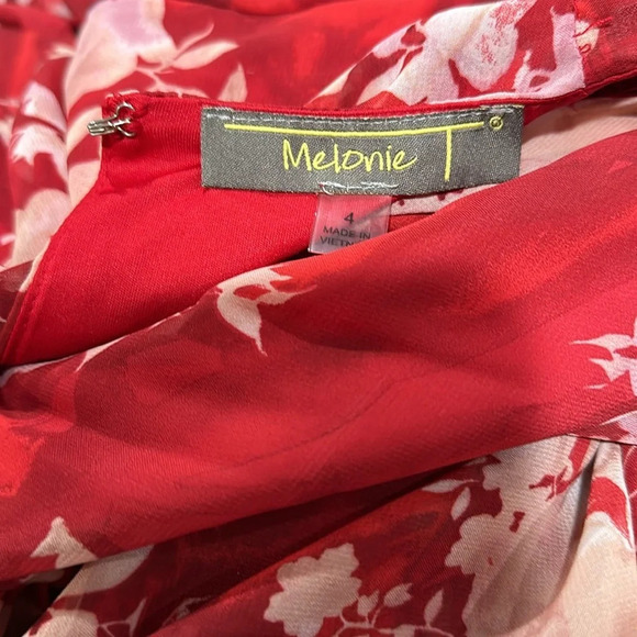 Melonie T 3/4 Sleeve Floral Maxi Dress - Picture 9 of 11